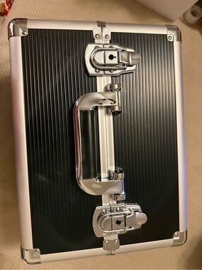 Black Aluminum Jewelry/Make-Up Case